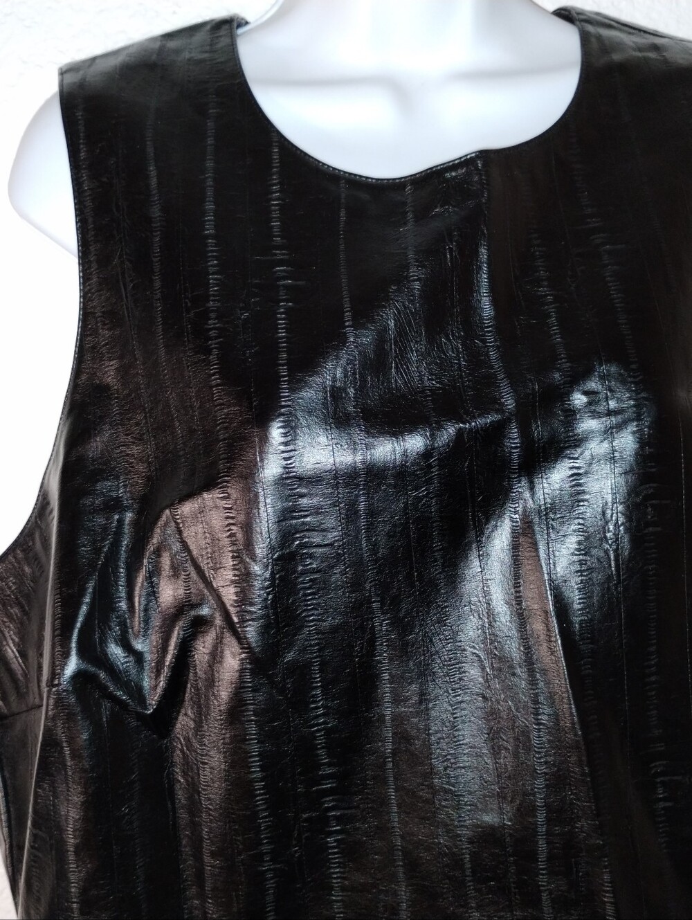 Good American S/L Top Faux Leather Black Back Zip sz 5
